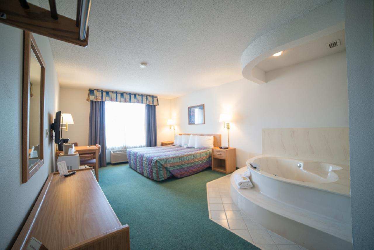 River Valley Inn & Suites Osceola Bagian luar foto